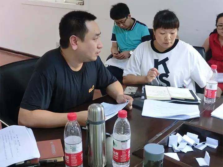 億誠建設(shè)各部門部長做半年匯報 億誠建設(shè)各部門部長做半年匯報