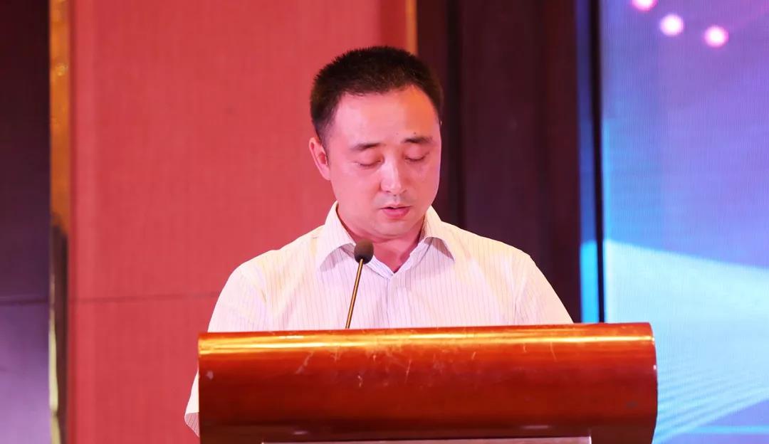 漢中分公司熊總做分享發(fā)言 漢中分公司熊總做分享發(fā)言