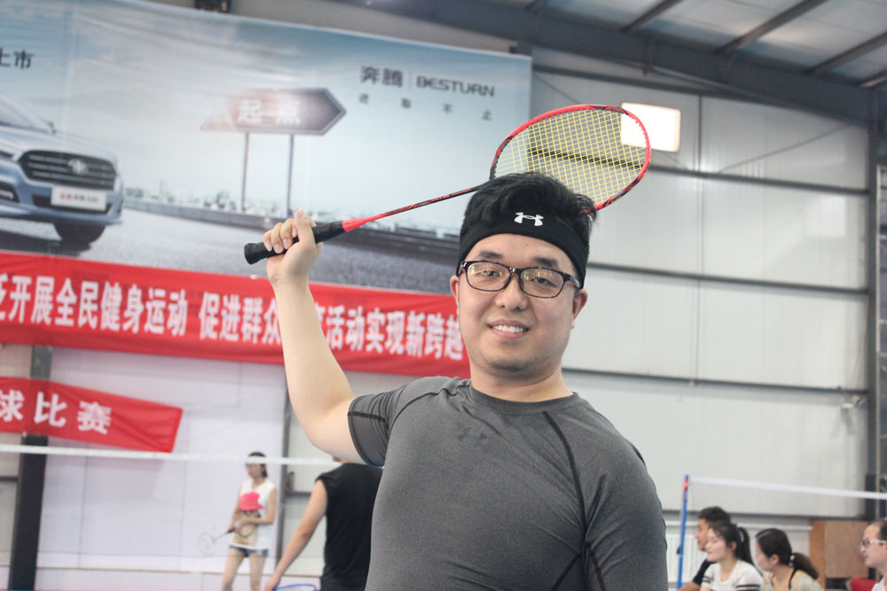 男單冠軍:造價咨詢中心李航 男單冠軍:造價咨詢中心李航