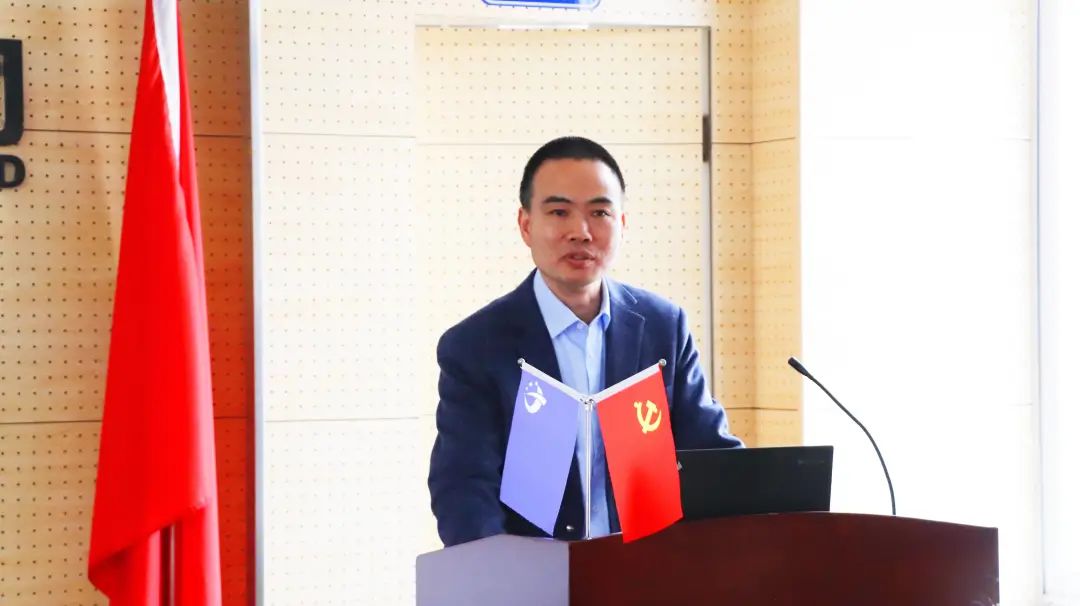 “學習二十大 奮進新征程”勞模工匠進校園、進企業(yè)活動走進億誠建設項目管理有限公司 “學習二十大 奮進新征程”勞模工匠進校園、進企業(yè)活動走進億誠建設項目管理有限公司