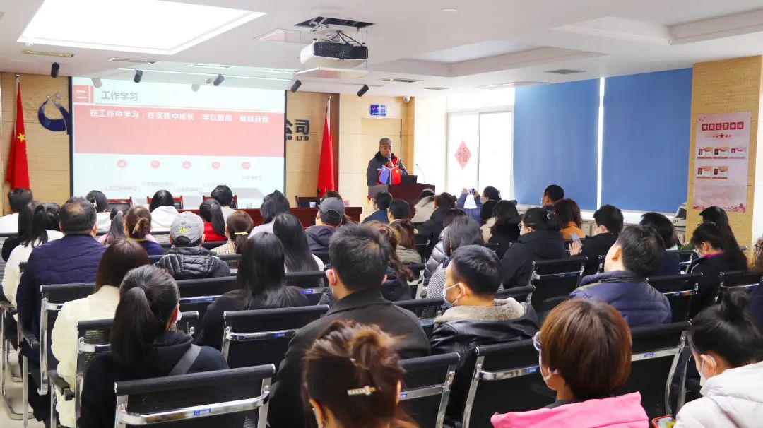 “學習二十大 奮進新征程”勞模工匠進校園、進企業(yè)活動走進億誠建設項目管理有限公司 “學習二十大 奮進新征程”勞模工匠進校園、進企業(yè)活動走進億誠建設項目管理有限公司