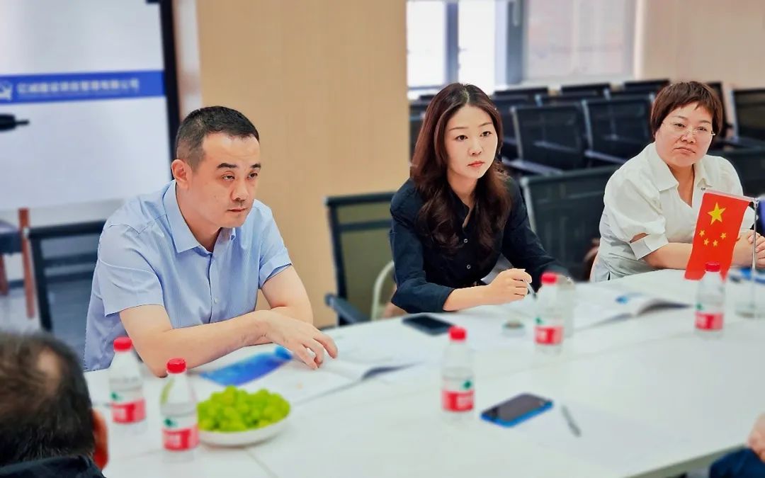 西安天合領(lǐng)導(dǎo).jpg 西安天合領(lǐng)導(dǎo).jpg