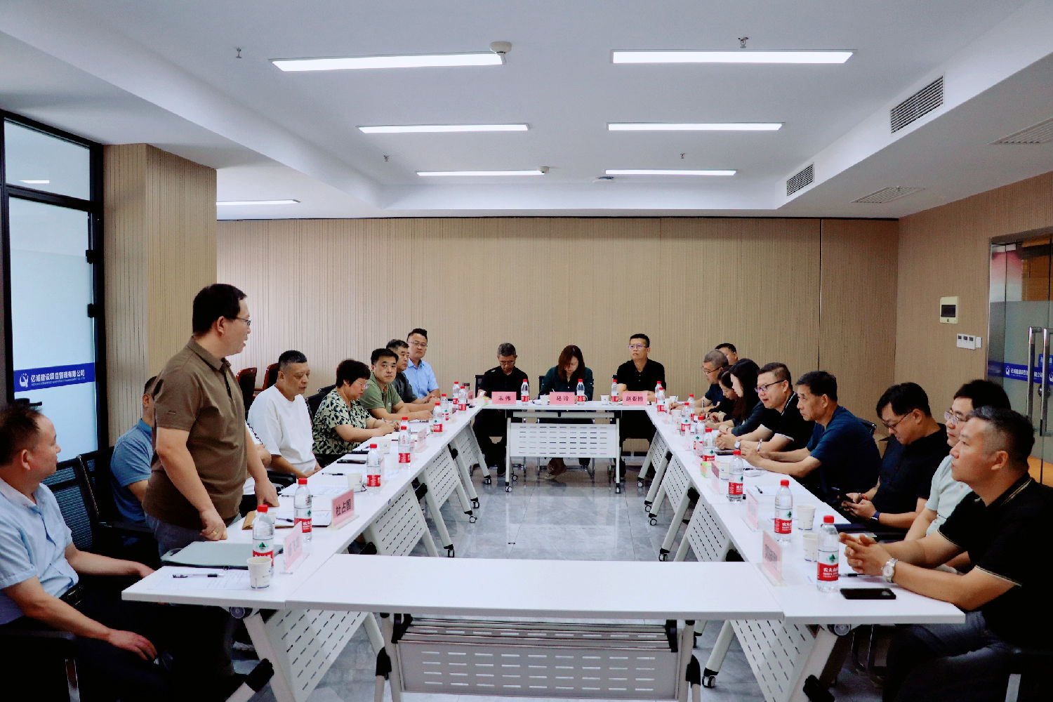 4bbe3de43fabb2693fc188af58300fa.jpg 4bbe3de43fabb2693fc188af58300fa.jpg