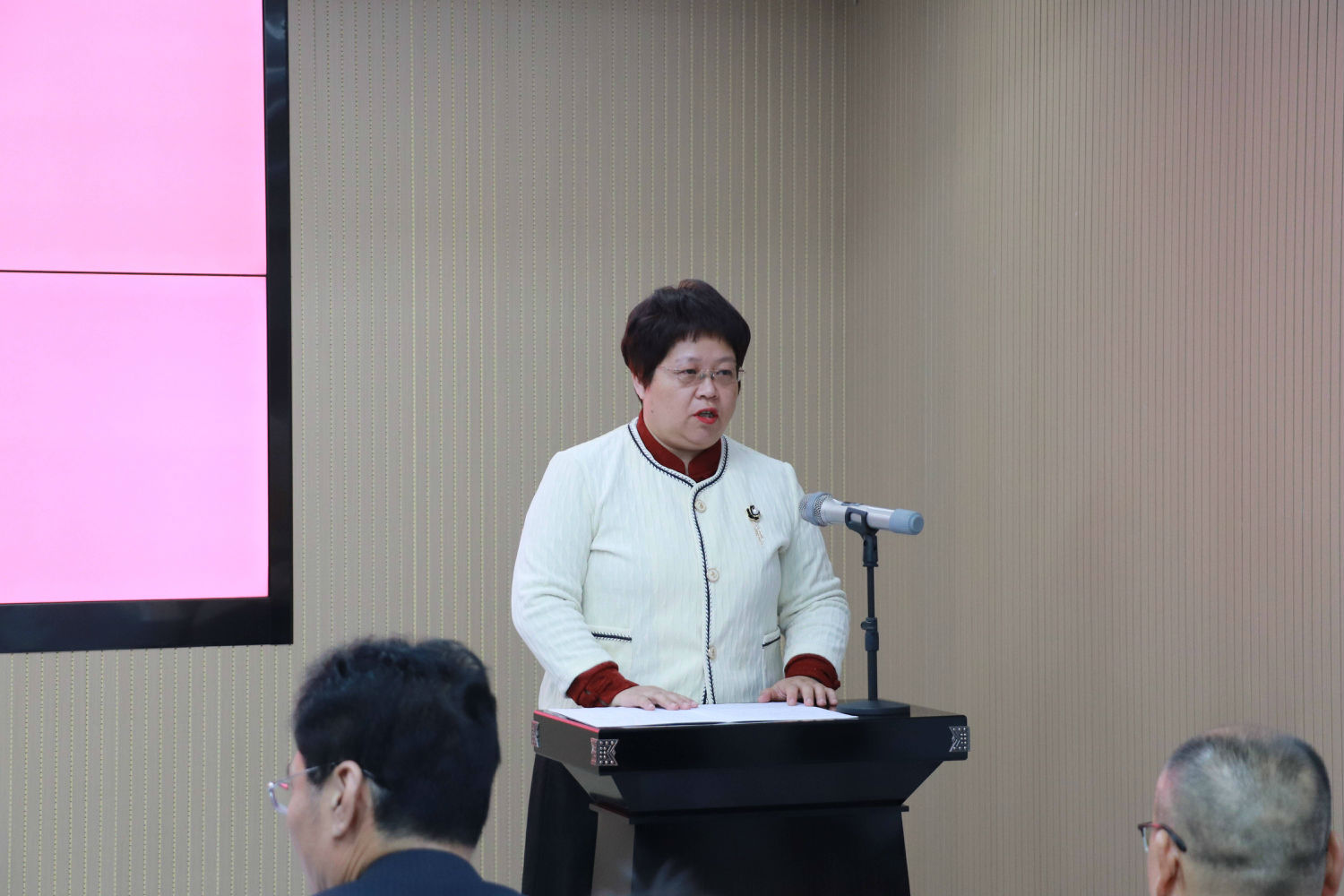 億誠管理2024年會(huì)暨2025年目標(biāo)責(zé)任簽訂會(huì)圓滿召開 億誠管理2024年會(huì)暨2025年目標(biāo)責(zé)任簽訂會(huì)圓滿召開