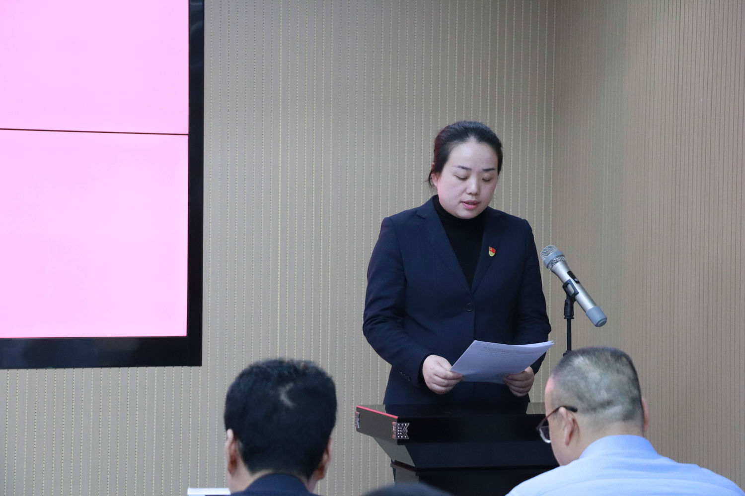 億誠管理2024年會(huì)暨2025年目標(biāo)責(zé)任簽訂會(huì)圓滿召開 億誠管理2024年會(huì)暨2025年目標(biāo)責(zé)任簽訂會(huì)圓滿召開