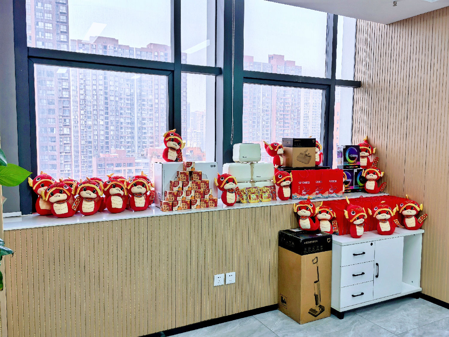 億誠管理2024年會(huì)暨2025年目標(biāo)責(zé)任簽訂會(huì)圓滿召開 億誠管理2024年會(huì)暨2025年目標(biāo)責(zé)任簽訂會(huì)圓滿召開